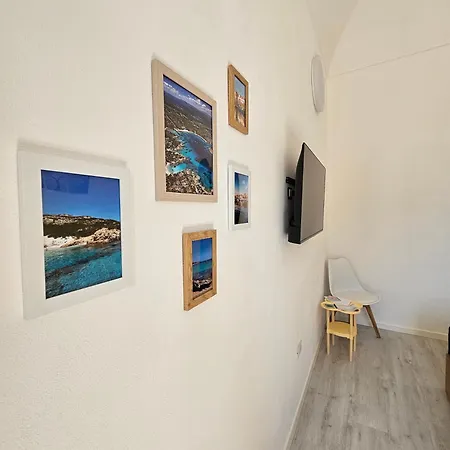 Color Island Apartman *